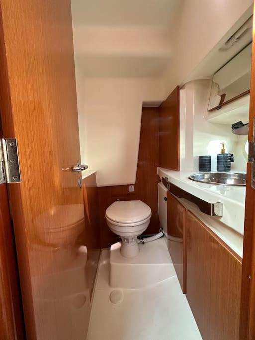 Nuit, A Quai Hotel La Rochelle  Ngoại thất bức ảnh
